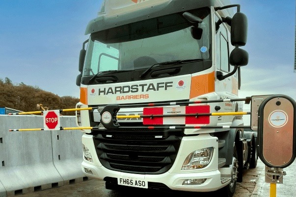 Mobile Traffic Management | Electric Gates | Traffic barriers - Solar ...