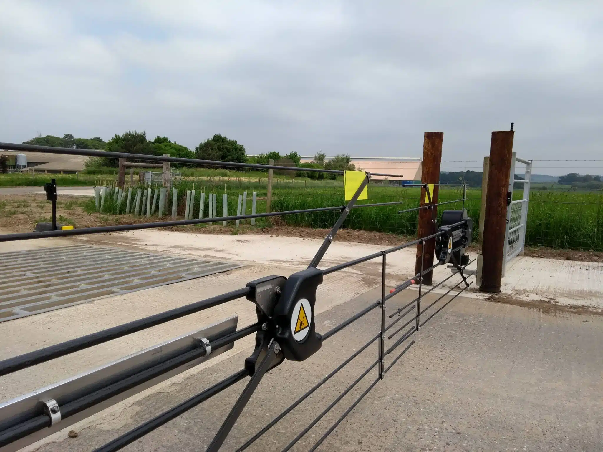 BioSecurity at Pig and Poultry Farms